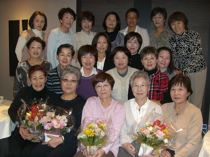 新旧役員懇親会 新旧役員懇親会