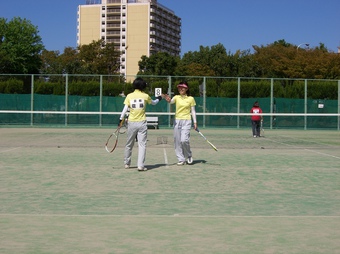 優勝大会スナップ(216KB) 優勝大会スナップ(216KB)