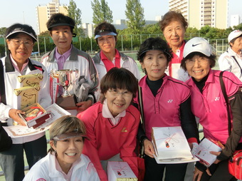 はぎブロック入賞の皆さん(159KB) はぎブロック入賞の皆さん(159KB)