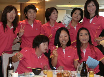 笑顔でパチリ(122KB) 笑顔でパチリ(122KB)