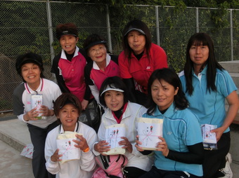 1部2位・3位トーナメント入賞の皆さん(149KB) 1部2位・3位トーナメント入賞の皆さん(149KB)