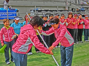 団旗授与(193KB) 団旗授与(193KB)