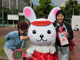 シニアちゃんが遊びに来ました!(154KB) シニアちゃんが遊びに来ました!(154KB)