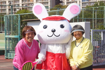 シニアちゃんが遊びに来ました!(128KB) シニアちゃんが遊びに来ました!(128KB)