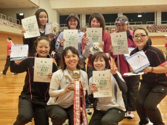 ４９歳以下の部入賞者の皆さん(113KB)