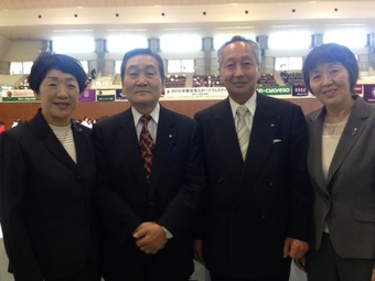 安藤会長&山本理事長もお越し頂きました(82KB) 安藤会長&山本理事長もお越し頂きました(82KB)