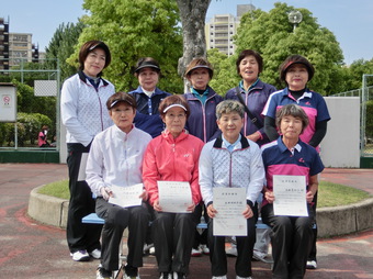 シニアレディース代表選手の皆さん(168KB) シニアレディース代表選手の皆さん(168KB)