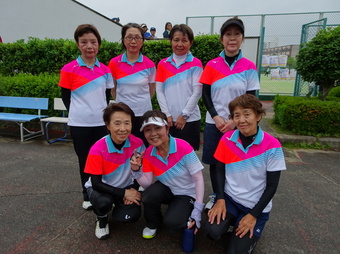 本線出場シニアチーム(190KB) 本線出場シニアチーム(190KB)