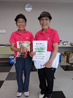 もも優勝ペア(40KB) もも優勝ペア(40KB)