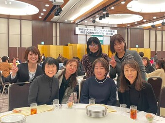 ご参加の皆さん、(111KB) ご参加の皆さん、(111KB)