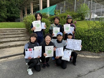 シニア６０入賞者の皆さん(195KB)